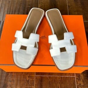 Hermes White Oran Sandals. Size 37.5. Lightly worn.